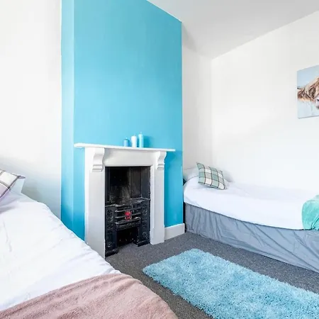 K Suites - Lansdown Road Daire