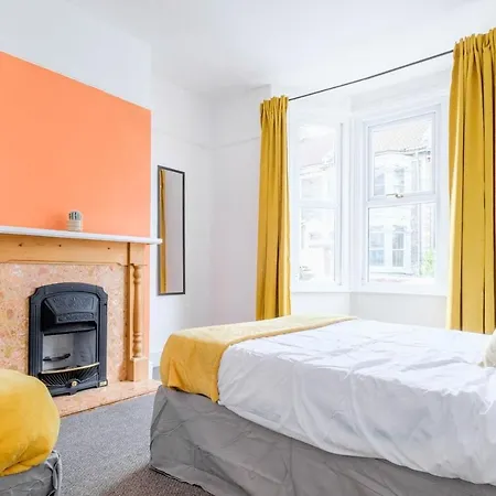 K Suites - Lansdown Road Daire *